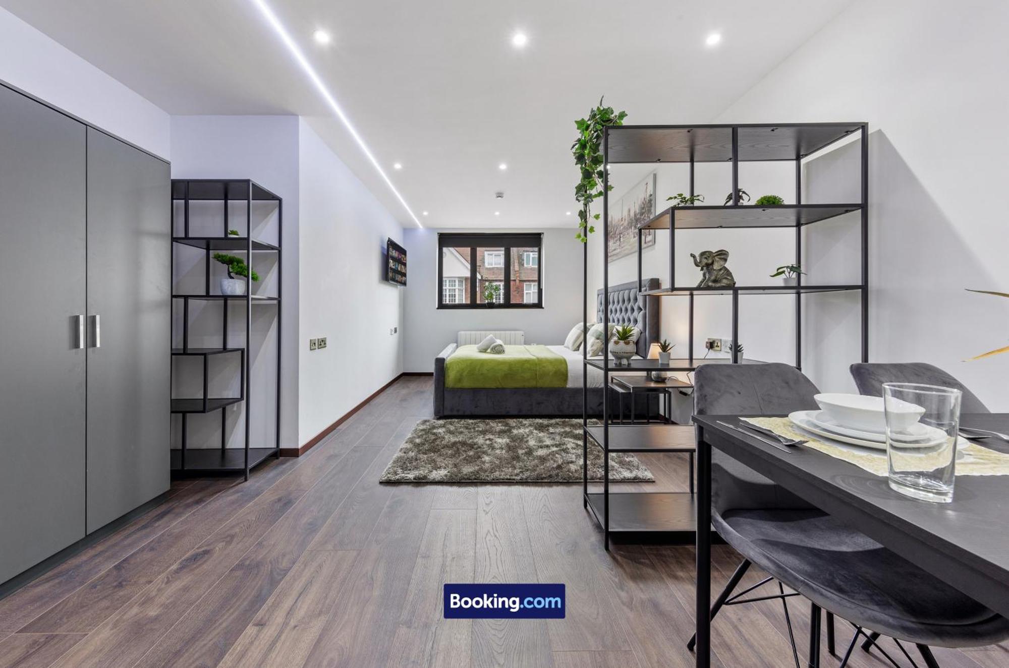 Stylish Studio Apt By Stay Smart Short Lets & Serviced Accommodation Woodstock With Free Wifi London Exterior foto